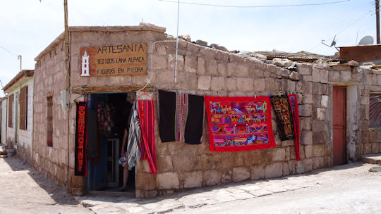 Petit commerce au col de Jama