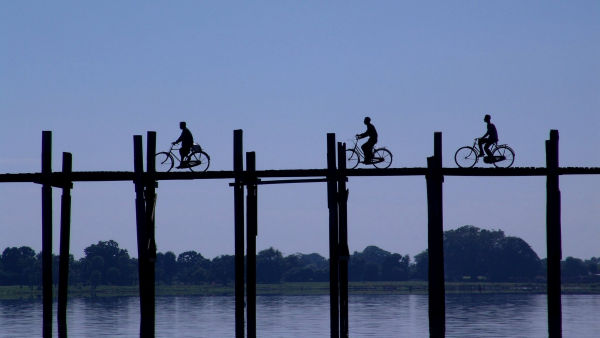 Velo sur le pont U Bein