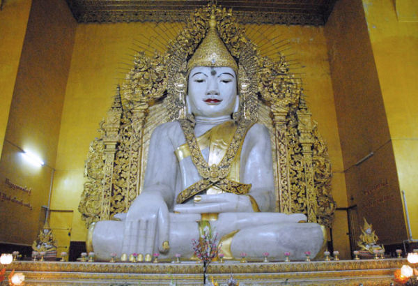 Bouddha géant