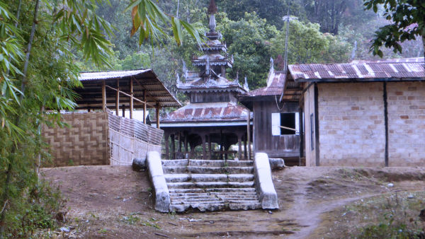 Monastère à l'arrivée