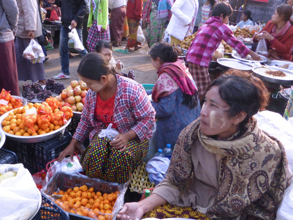 Vendeuse d'orange