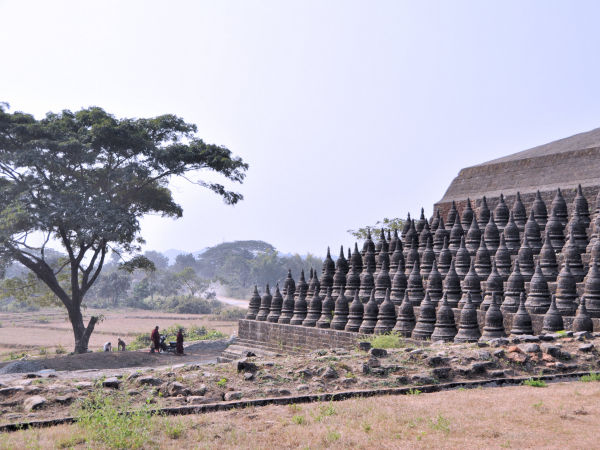 Stupas de la Koethaung