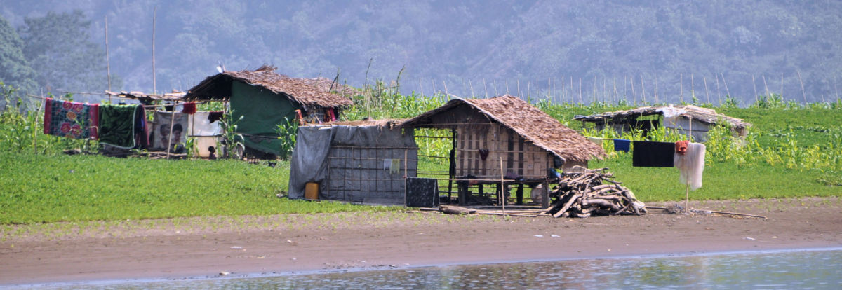 Habitat sur la rive du Lemro