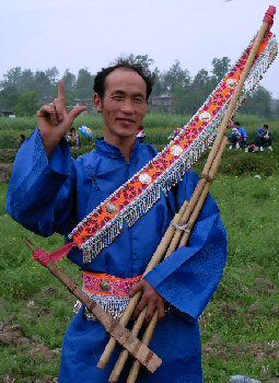 Joueur de Lusheng