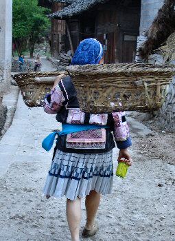 Femme à la balancine