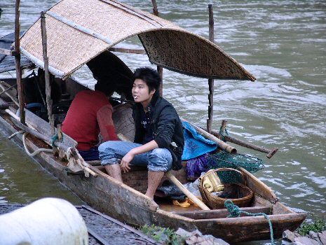 Pcheurs dans leur barque