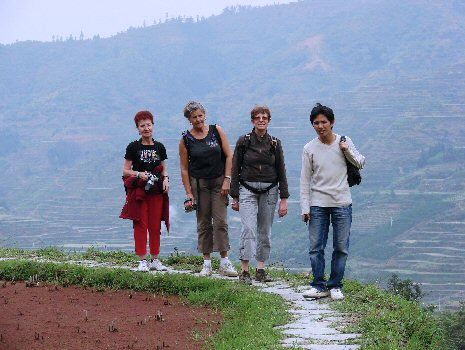 Li,  Martine, Josiane et Annie en rando