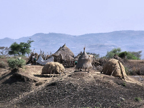 Cases sur la colline