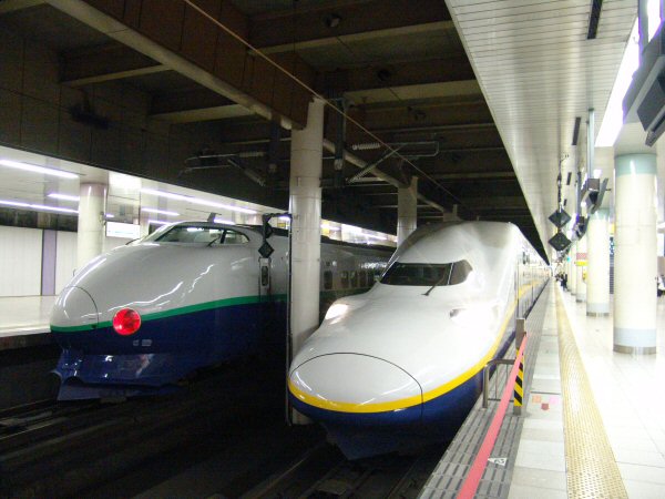 2 versions du Shinkansen