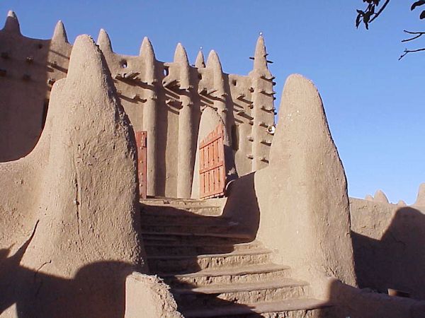 Porte latrale de la mosque de Djenn