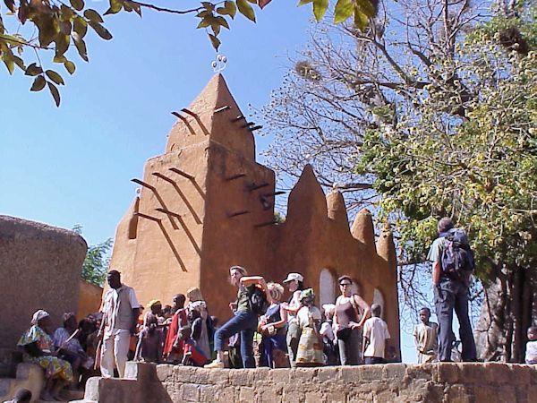 Mosque du Vieux Sgou au bord du Niger