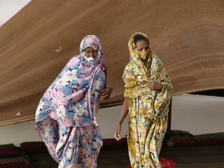 2 Femmes voilées