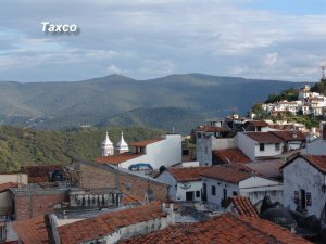 Taxco et les montagnes