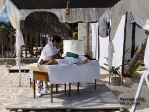 Massage sur la plage