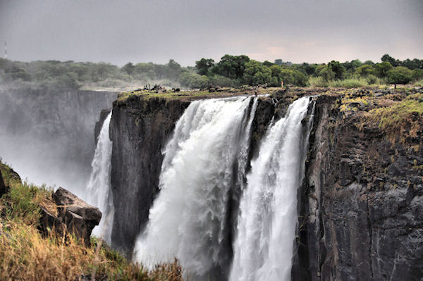 3 des 5 cascades du Zambeze