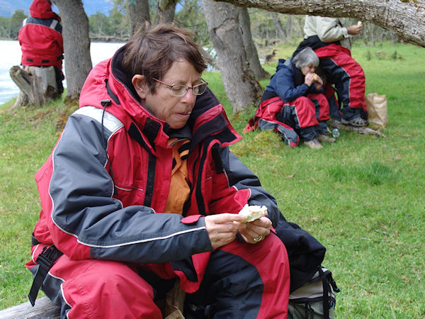 Pic-nic sur la rive du Serano