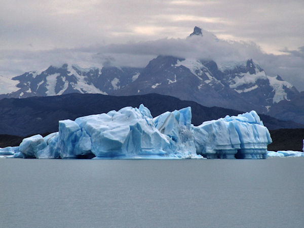 Iceberg sur le lac Argentine