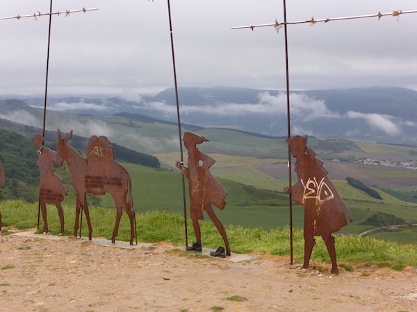 Statues au Col du Pardon