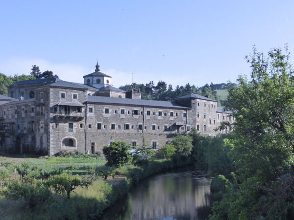 Samos, Monastère Benedictin
