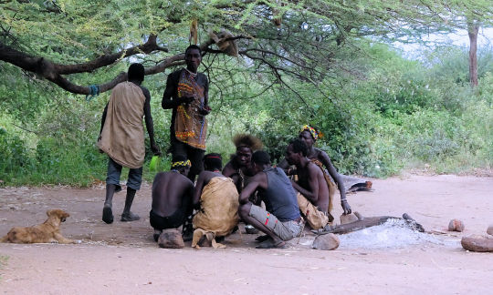 Aotour feu de Hadzabes