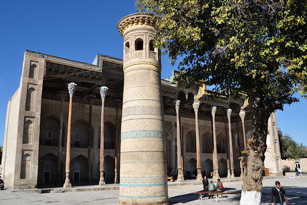 Minaret et mosquée Bolo-Haouz