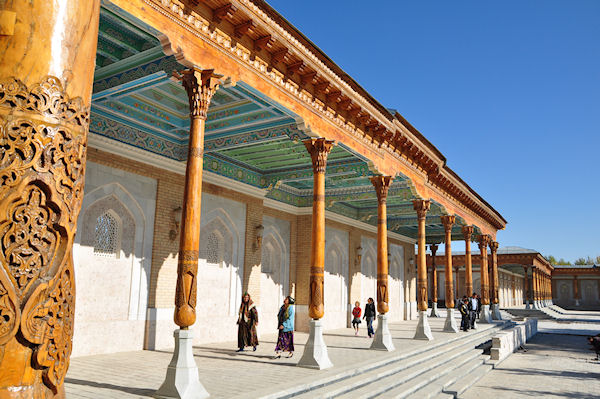 Galerie du mausolée Al-Bukhari