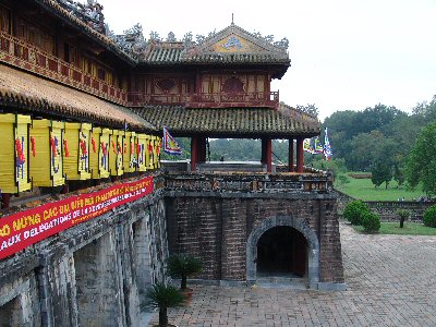 Tour du Midi, Citadelle de Hu